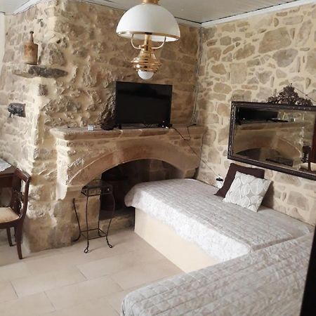 Maison d'hôtes Kritikies Elaia à Pitsidia Extérieur photo