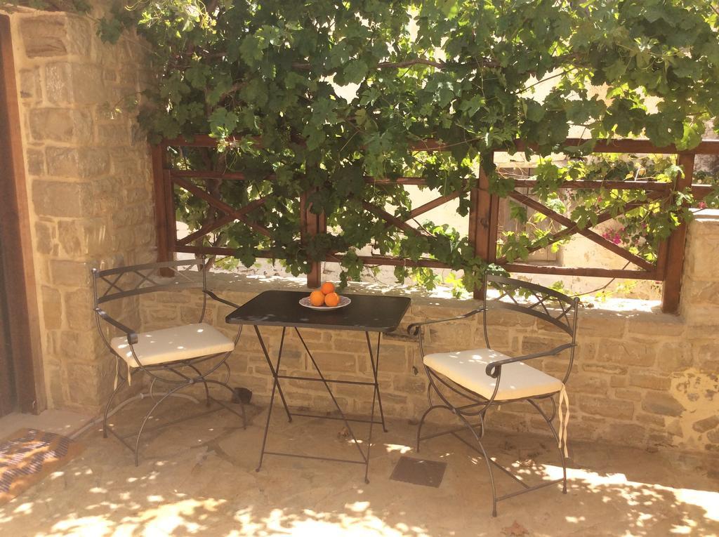 Maison d'hôtes Kritikies Elaia à Pitsidia Extérieur photo