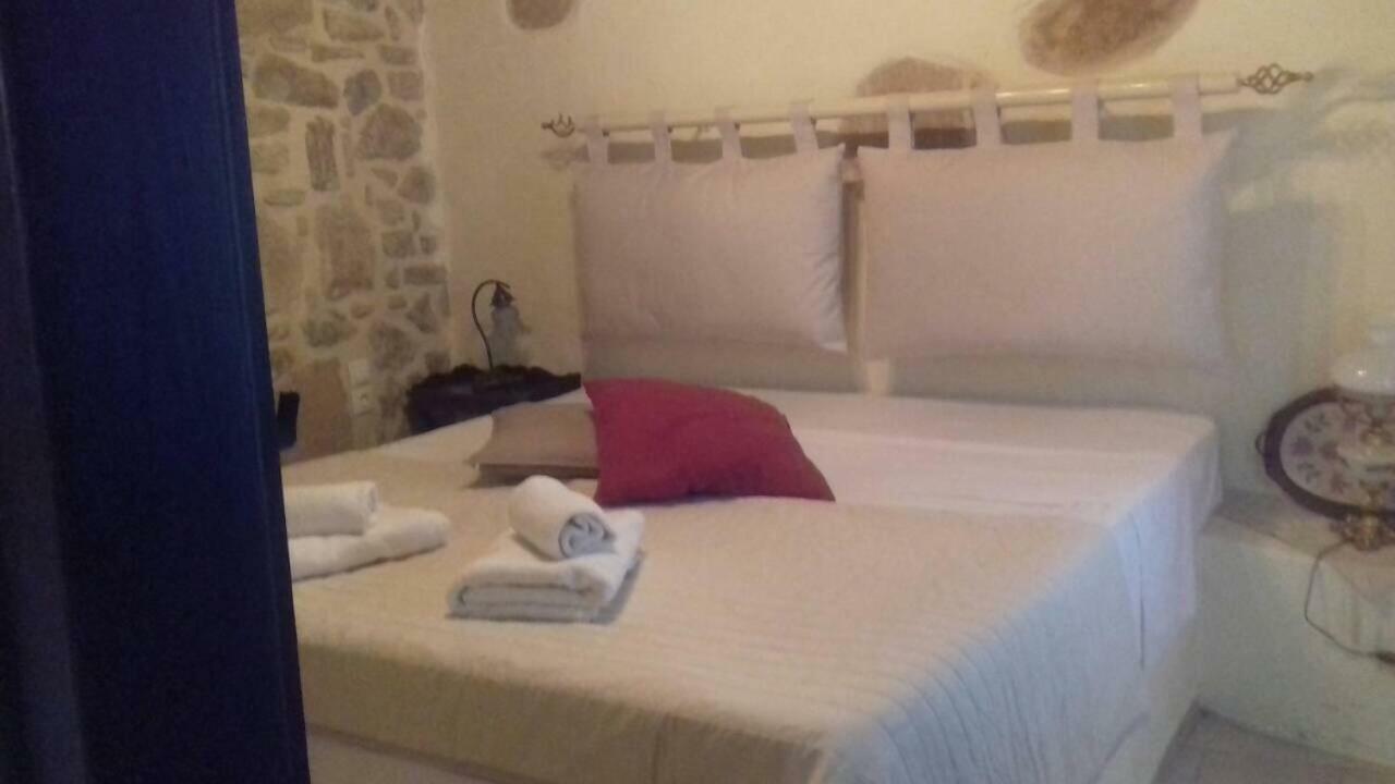 Maison d'hôtes Kritikies Elaia à Pitsidia Extérieur photo